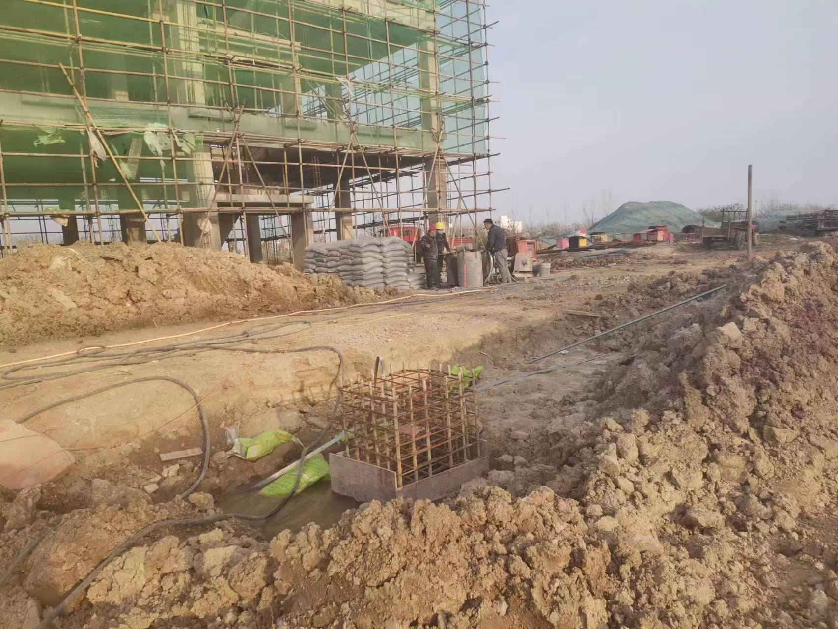 芦山当桥梁出现裂缝的时候应该及时加固修补